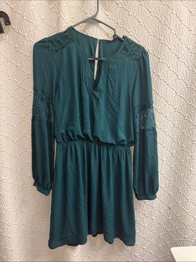 express green long sleeve dress Express Women's Green Ruffle Crew Neck Long Sleeve Tie Waist A-Line Mini Dress S